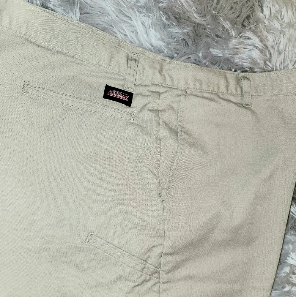 Mens Dickies work shorts - Picture 2 of 4